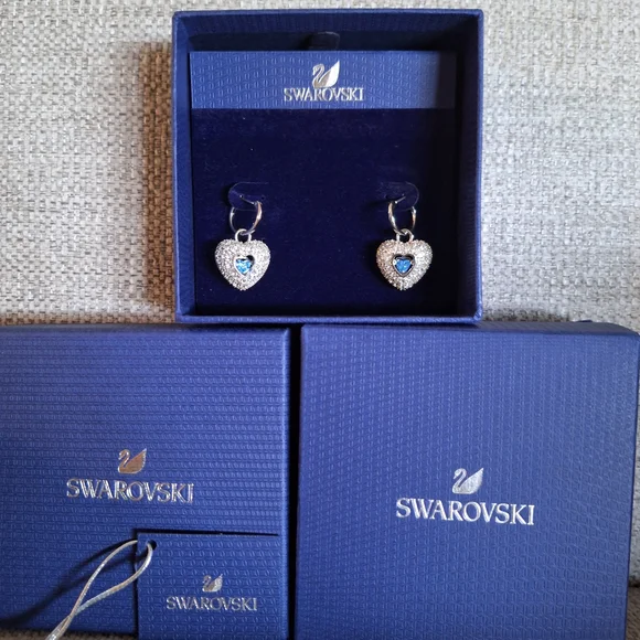 Swarovski Idyllia Drop Blue Heart Earrings Rhodium Plated - Picture 2 of 5